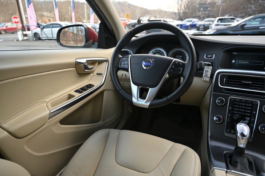 Used 2013 Volvo S60 T5 image 11