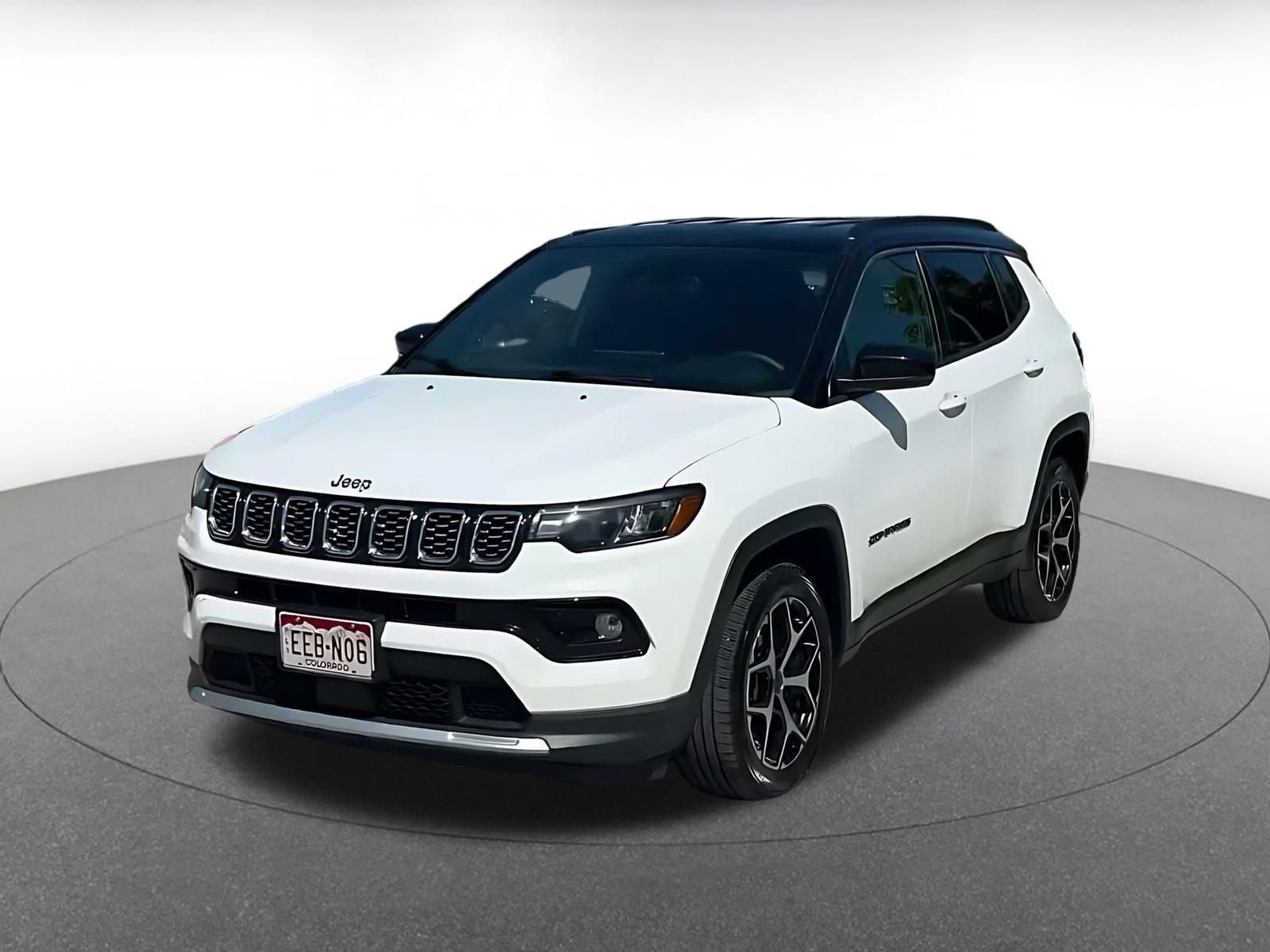 Used 2025 Jeep Compass Limited AWD/4WD image 6