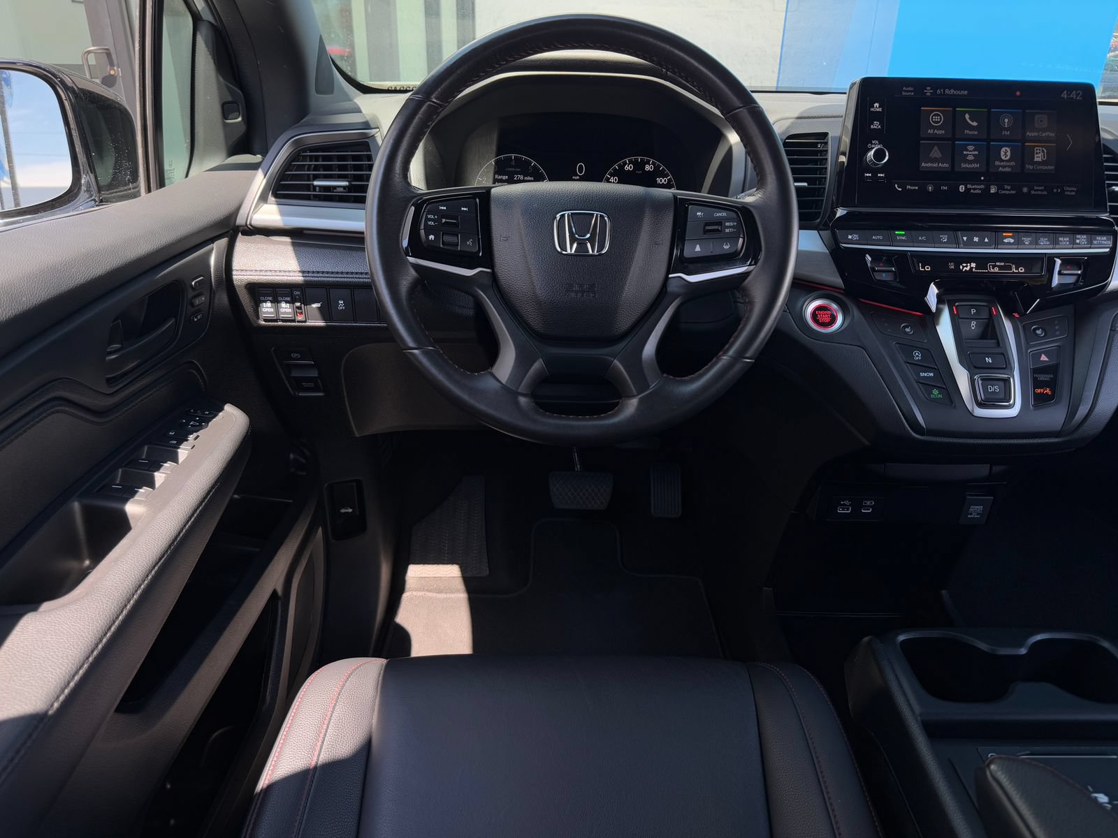 Certified 2025 Honda Odyssey Sport-L image 16