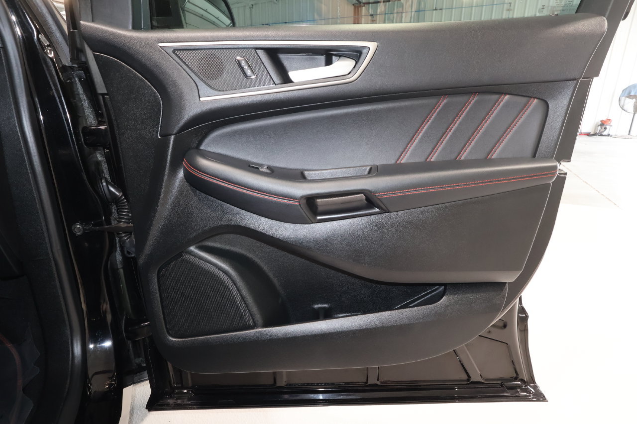 Used 2024 Ford Edge ST-Line AWD/4WD image 18
