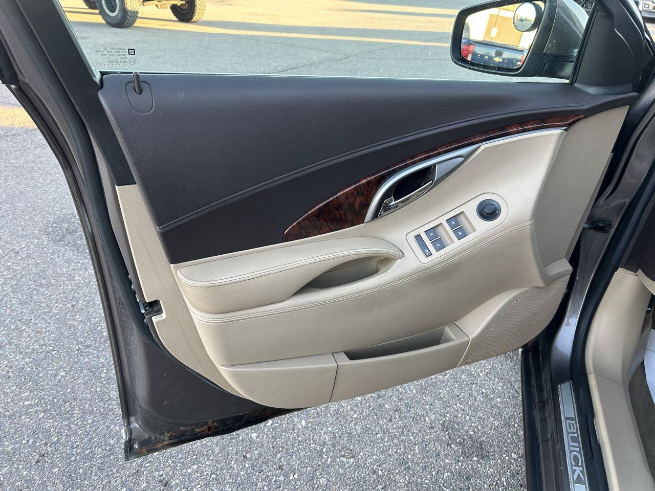 Used 2011 Buick LaCrosse CX FWD image 14