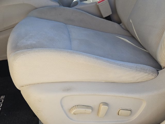 Used 2016 Nissan Rogue SV AWD/4WD image 24