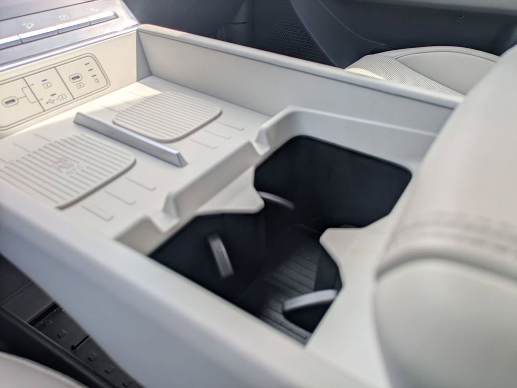 Used 2025 Hyundai Santa Fe SEL image 18
