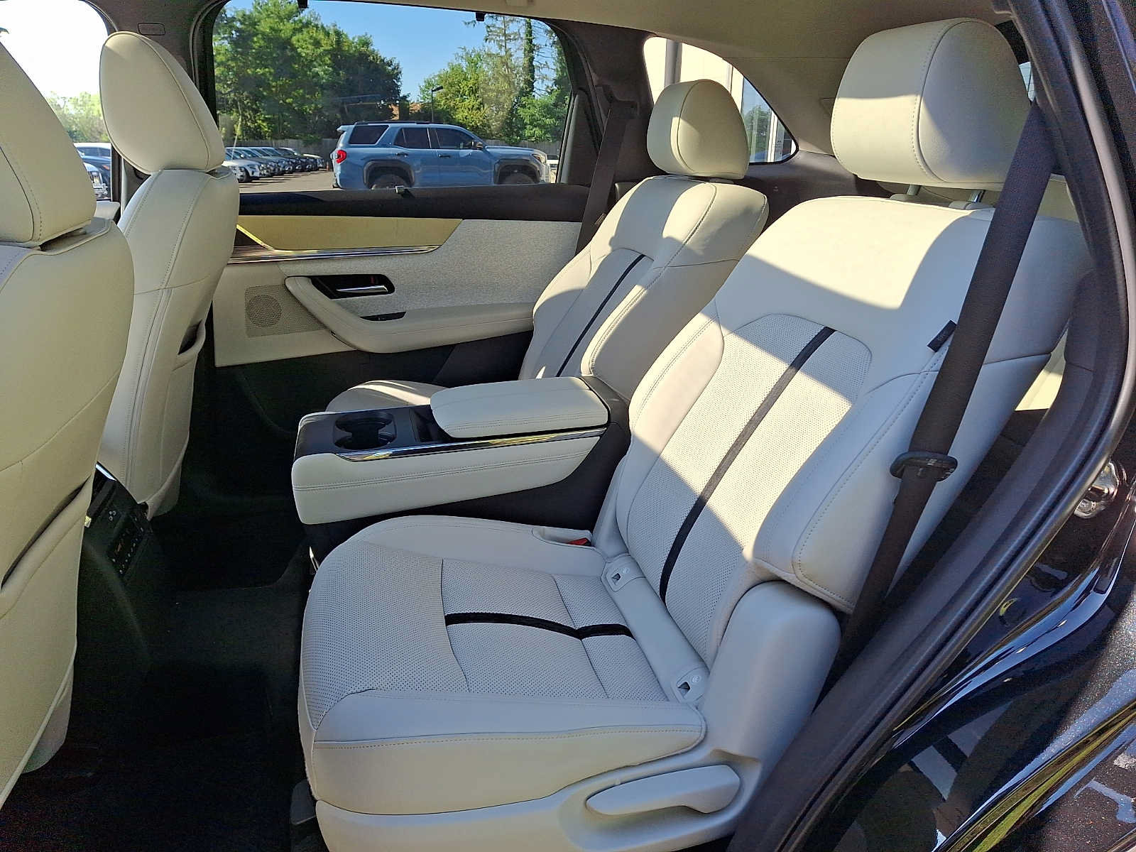 Used 2025 MAZDA CX-90 3.3 Turbo S w/ Premium Plus AWD/4WD image 8