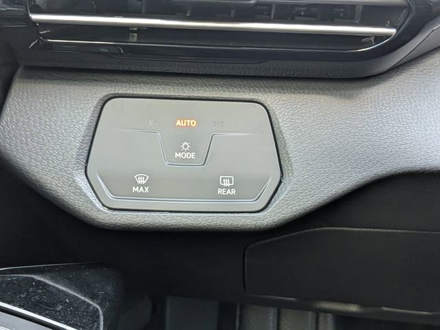 New 2025 Volkswagen ID.4 Pro image 23