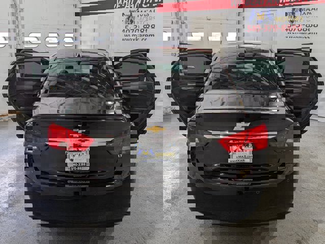 Used 2016 Chevrolet Impala LT w/ Convenience Package image 14