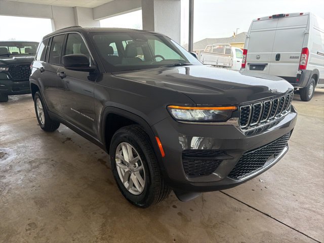 New 2026 Jeep Grand Cherokee Laredo X AWD/4WD image 10