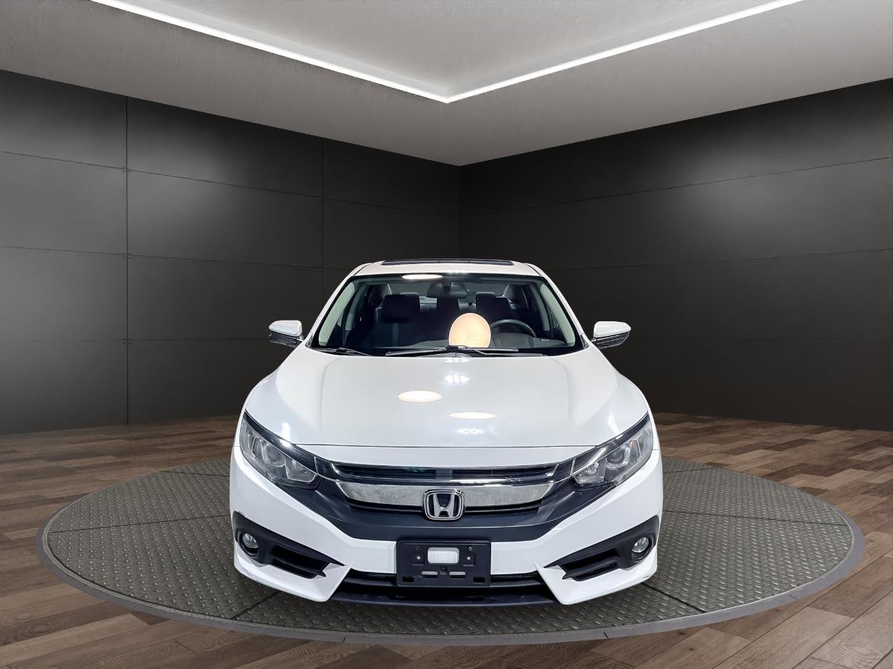Used 2016 Honda Civic EX-T image 3