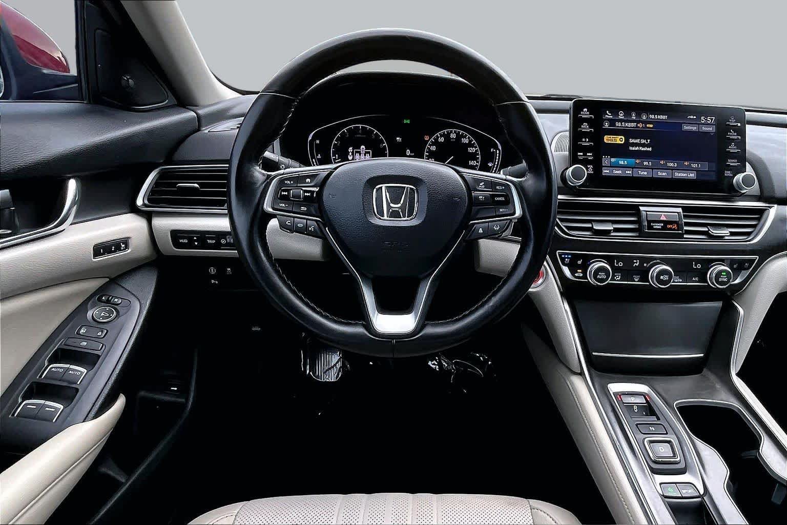Used 2021 Honda Accord Touring image 6