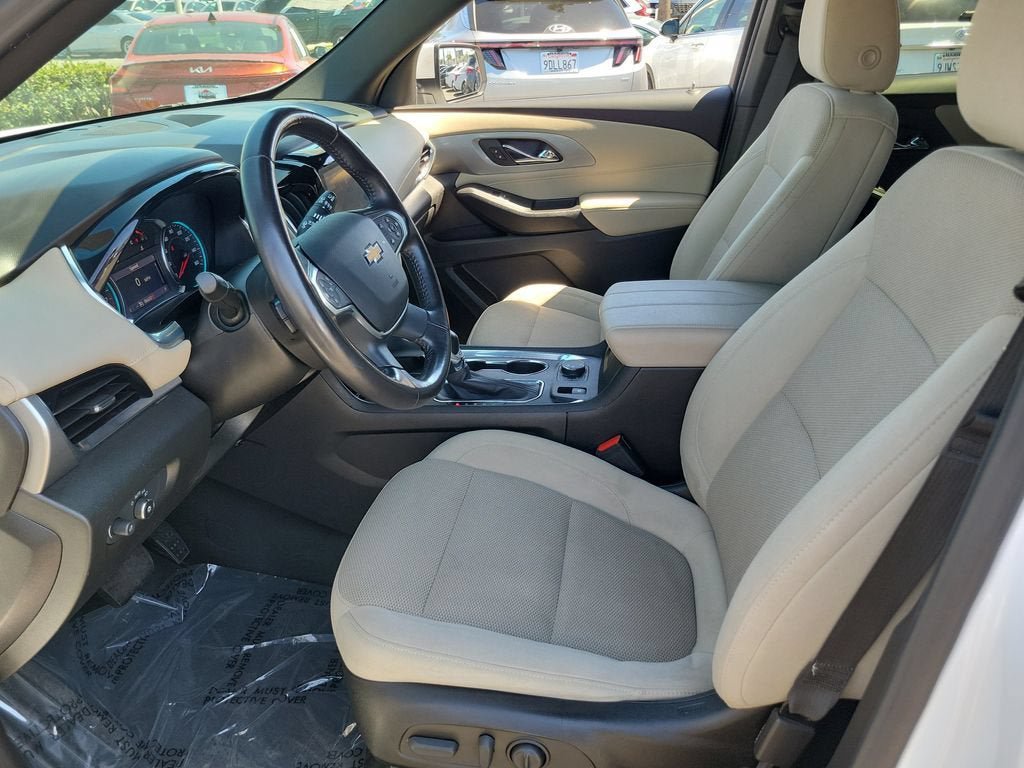 Used 2022 Chevrolet Traverse LT AWD/4WD image 19