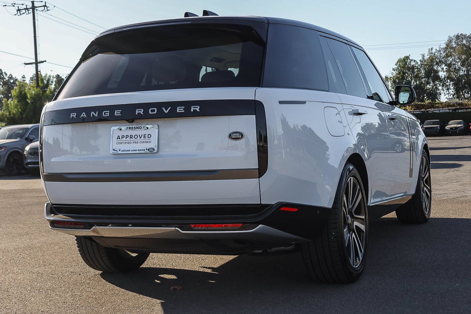Certified 2023 Land Rover Range Rover SE AWD/4WD image 5