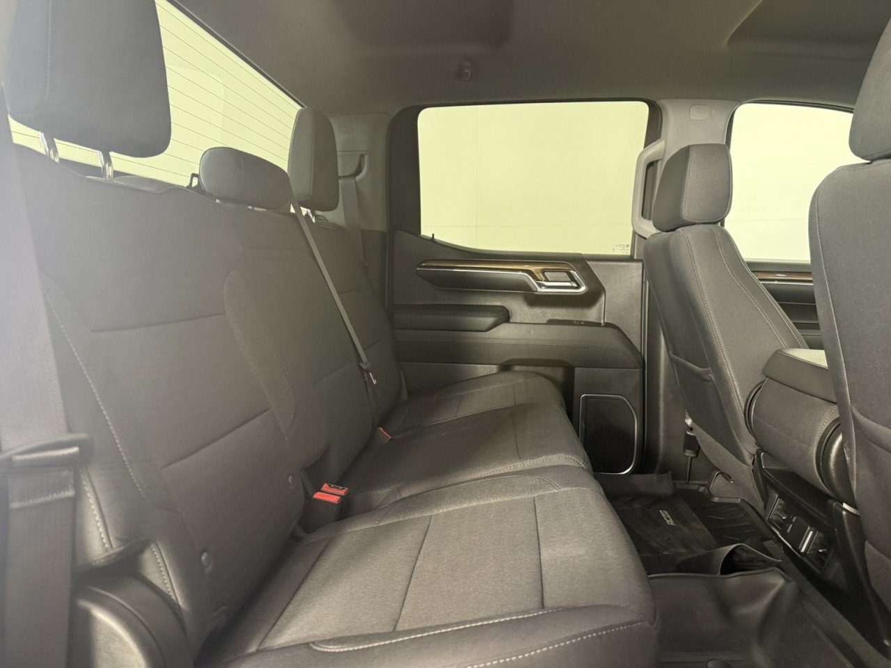 Used 2024 Chevrolet Silverado 1500 LT AWD/4WD image 13