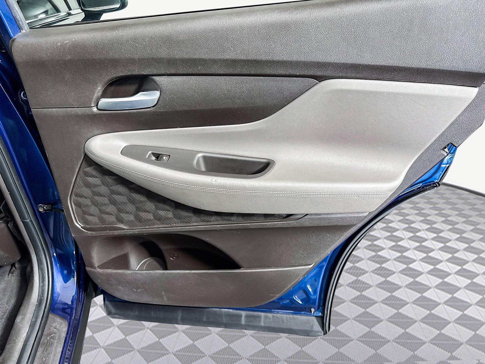 Used 2019 Hyundai Santa Fe SE image 25