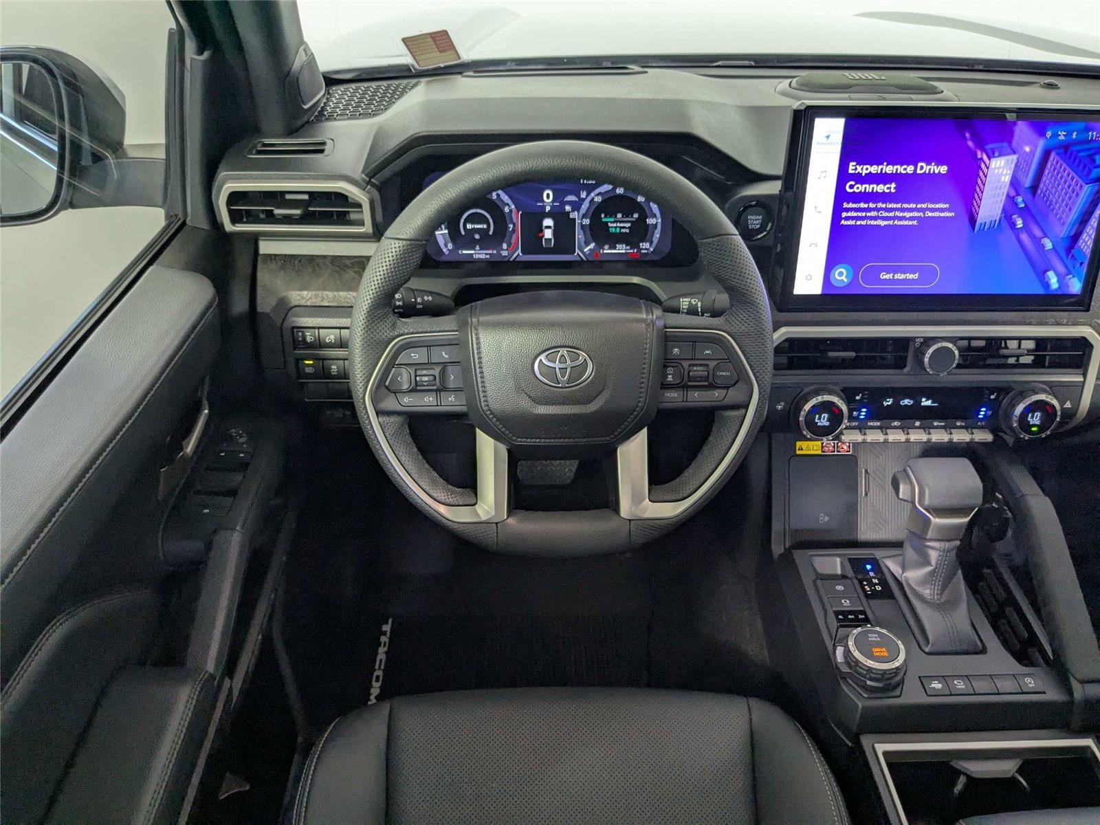 Used 2025 Toyota Tacoma Limited AWD/4WD image 39