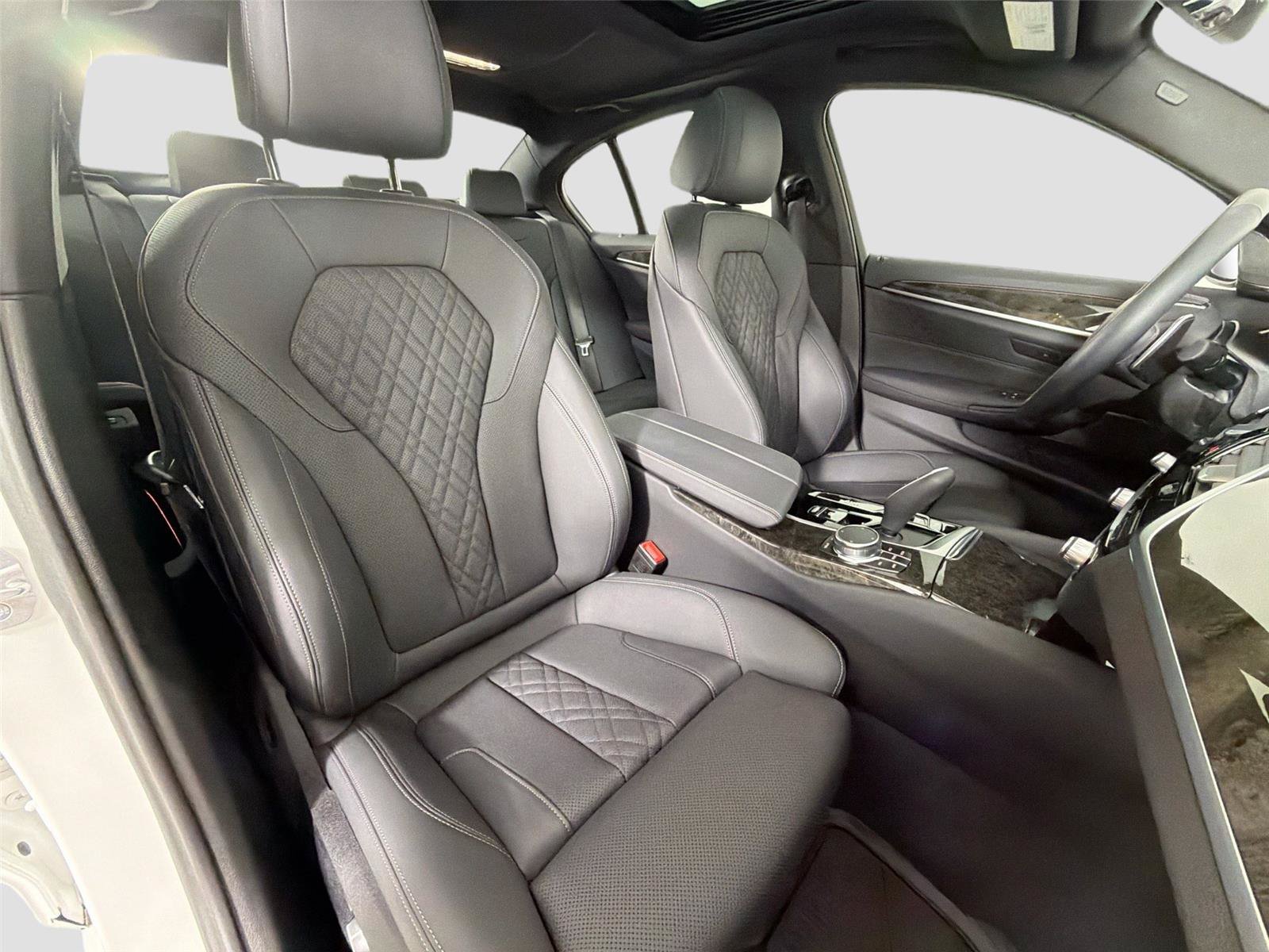 Certified 2023 BMW 530i w/ Premium Package RWD image 27