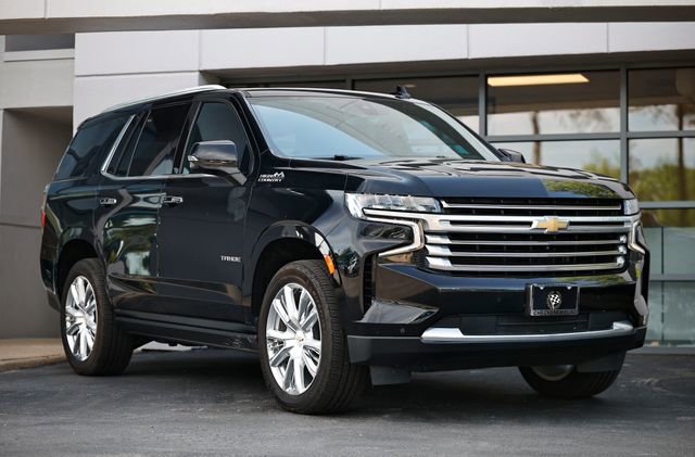 Used 2022 Chevrolet Tahoe High Country AWD/4WD image 1