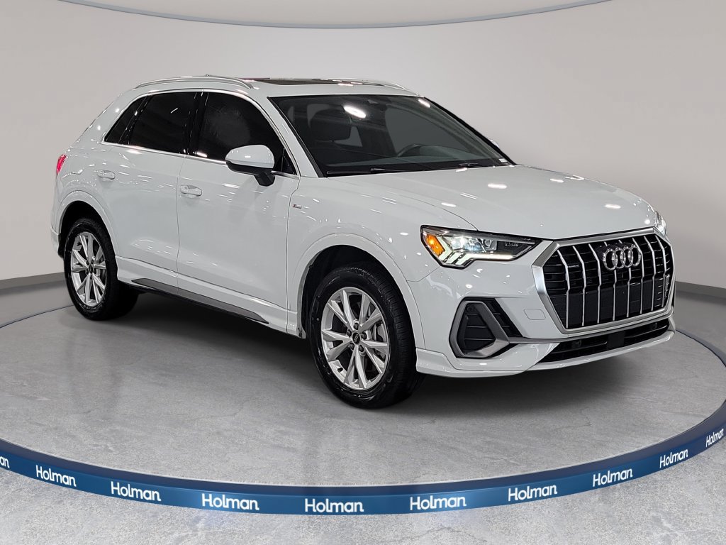 Used 2024 Audi Q3 2.0T Premium w/ Convenience Package AWD/4WD image 4