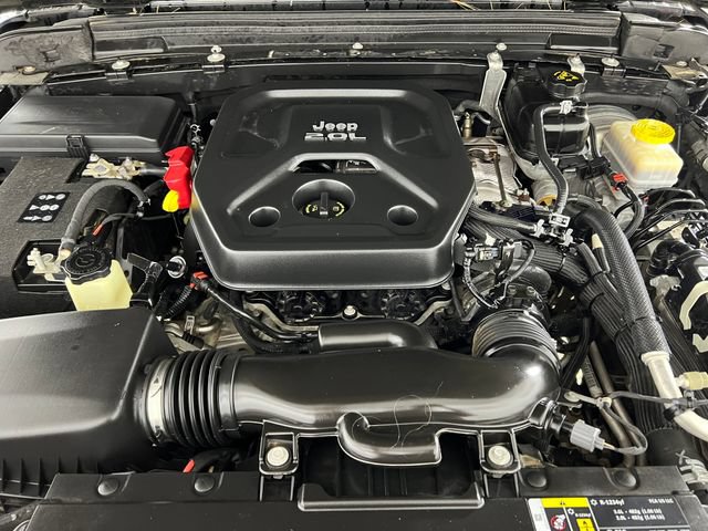 Used 2020 Jeep Wrangler Unlimited Sahara AWD/4WD image 22