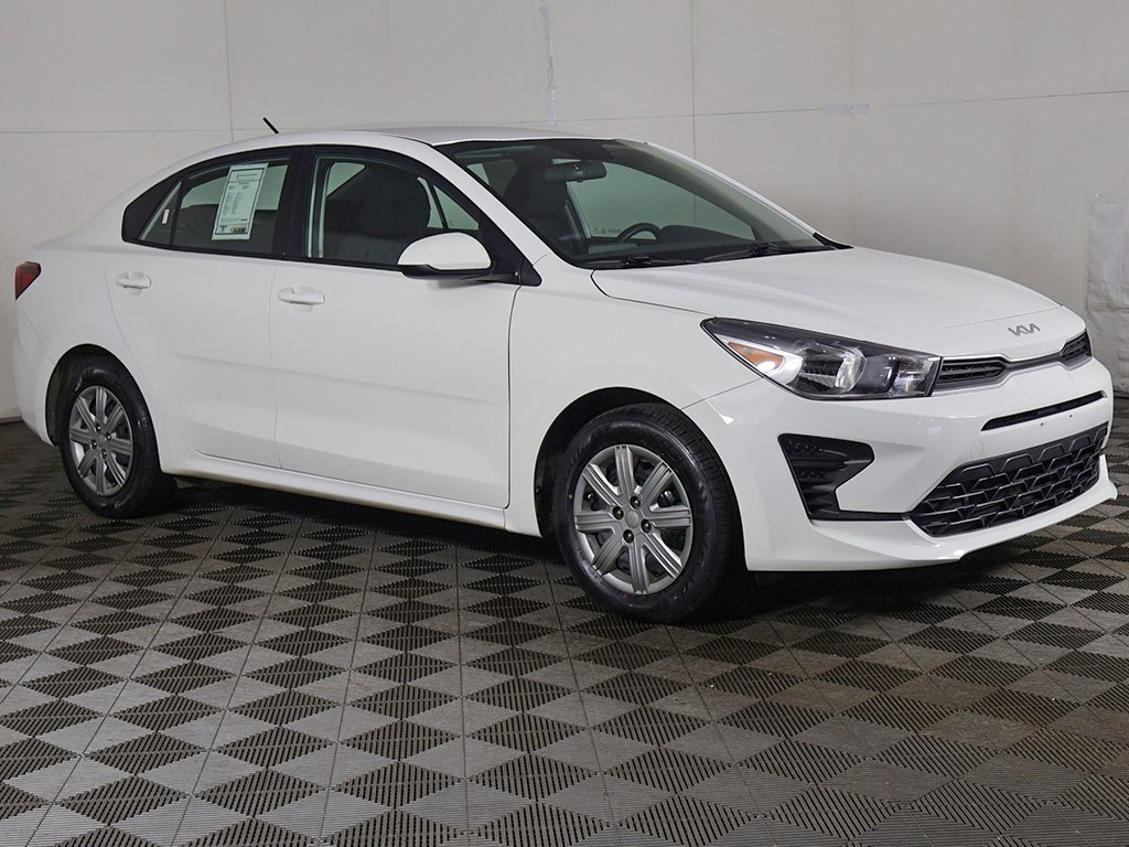 Used 2023 Kia Rio S image 2