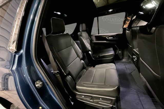 New 2026 GMC Yukon Elevation w/ Elevation Premium Package AWD/4WD image 15