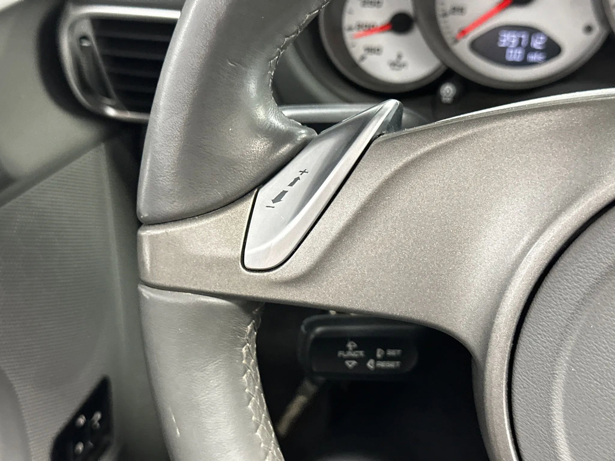 Used 2009 Porsche 911 Carrera S RWD image 28