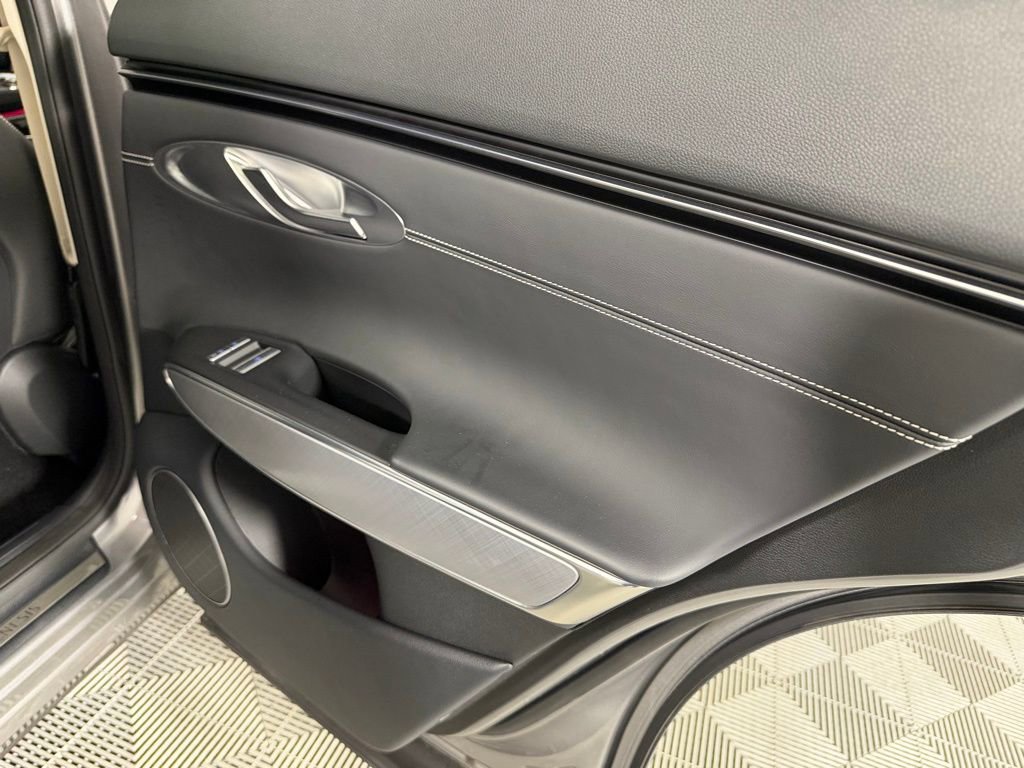 Used 2025 Genesis Electrified GV70 Advanced image 32