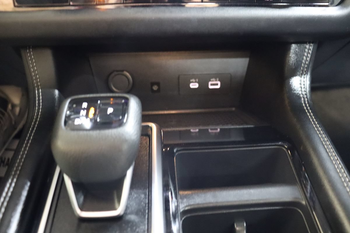 Used 2024 Nissan Pathfinder Platinum w/ Cargo Package AWD/4WD image 53