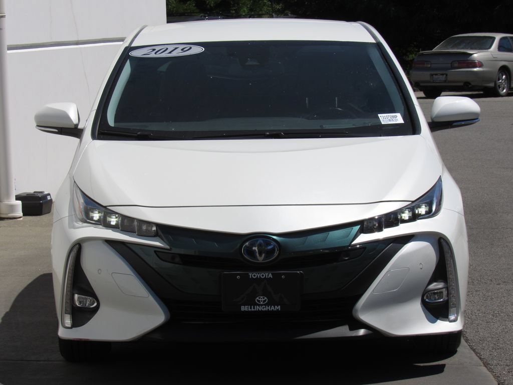 Certified 2019 Toyota Prius Prime Advanced w/ Carpet Mat Package FWD image 3
