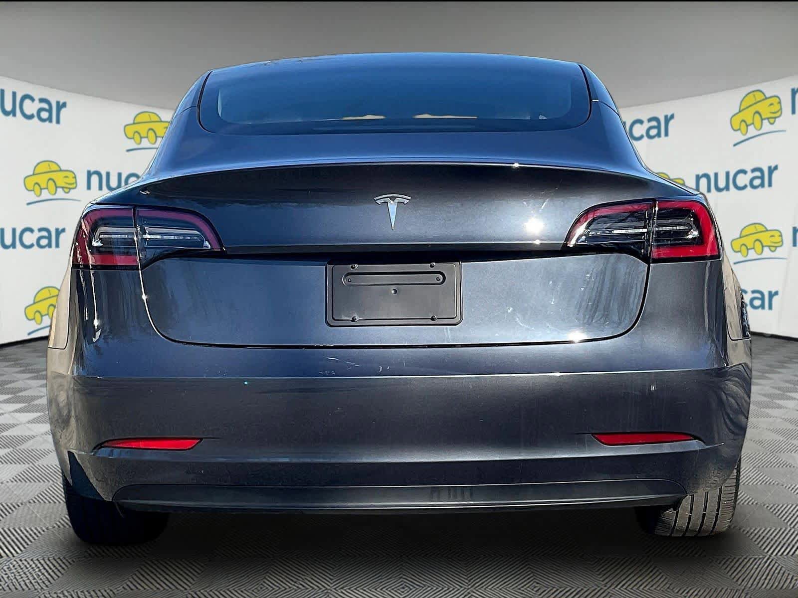 Used 2023 Tesla Model 3 Standard Range image 5