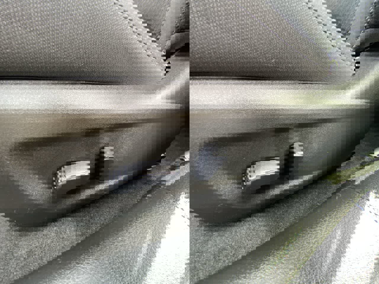 Used 2024 Nissan Altima 2.5 SV image 12