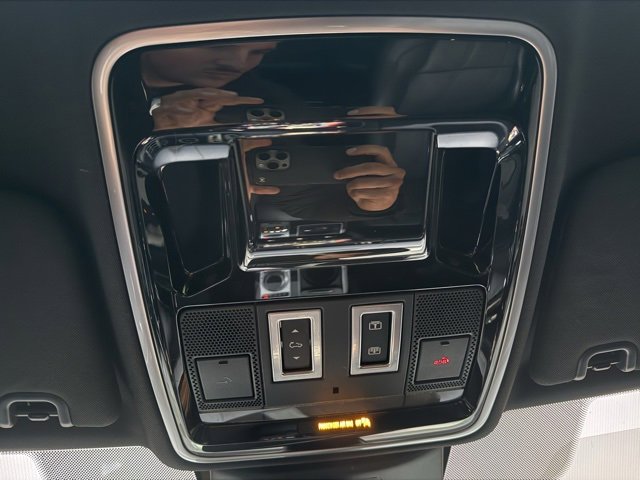 Used 2017 Land Rover Range Rover Supercharged image 33