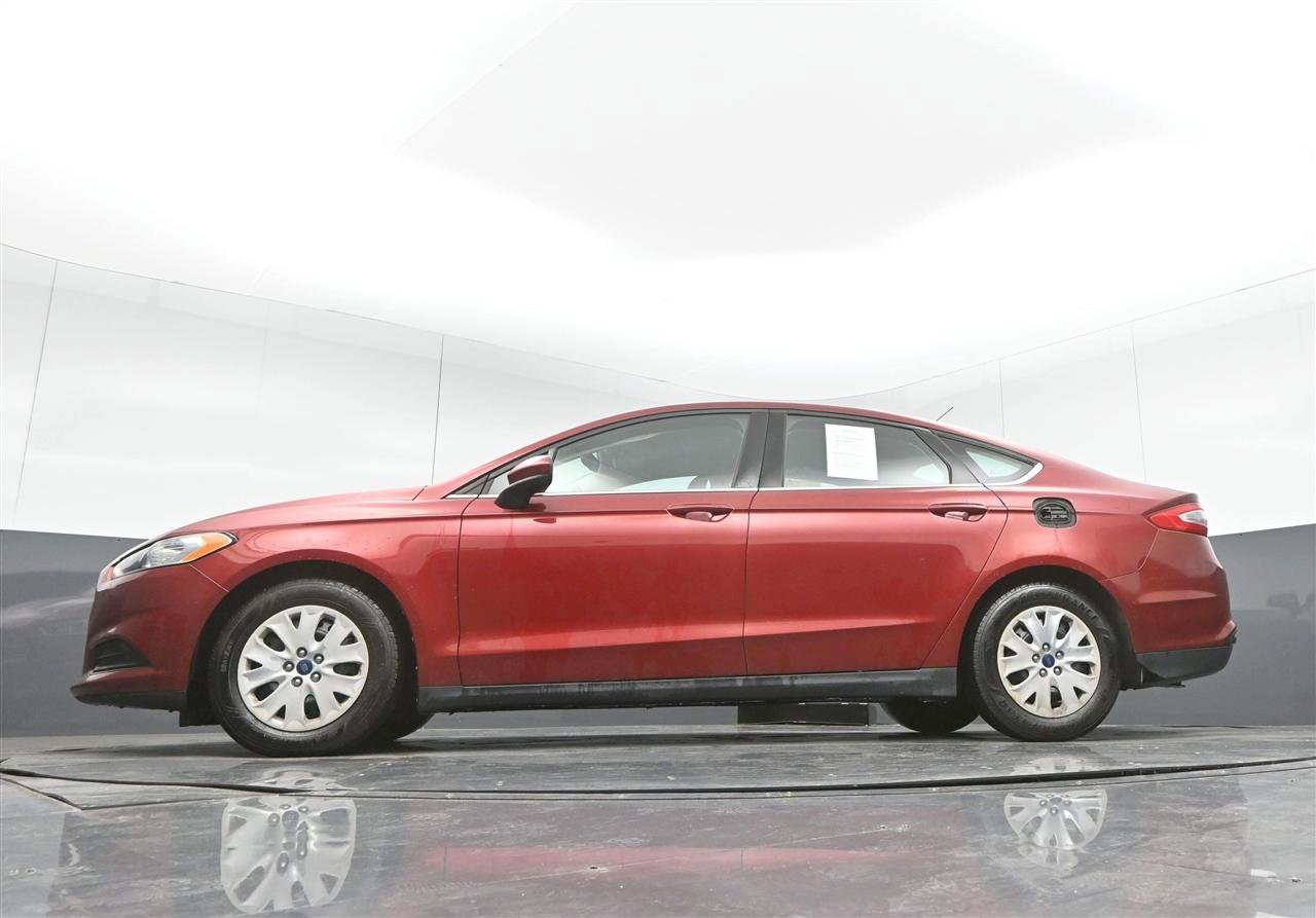 Used 2013 Ford Fusion S FWD image 34