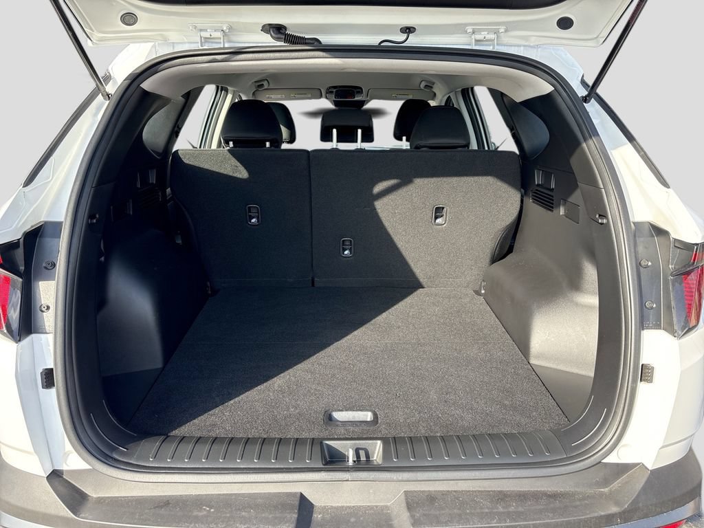Certified 2025 Hyundai Tucson SE AWD/4WD image 23
