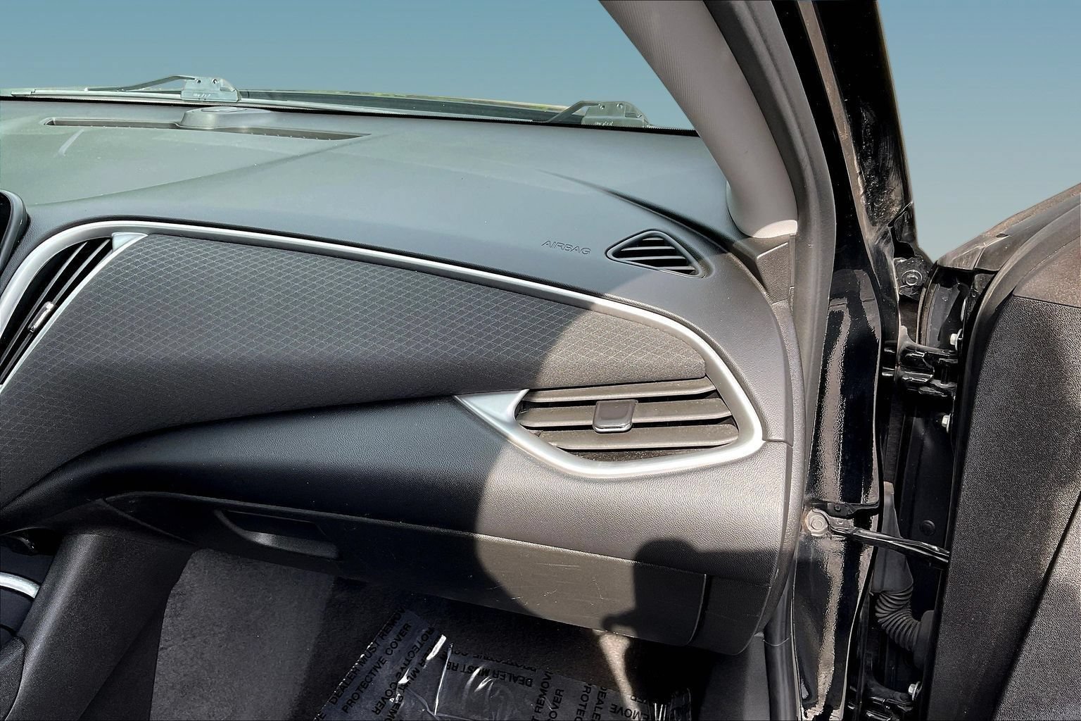 Used 2022 Chevrolet Malibu LT FWD image 25