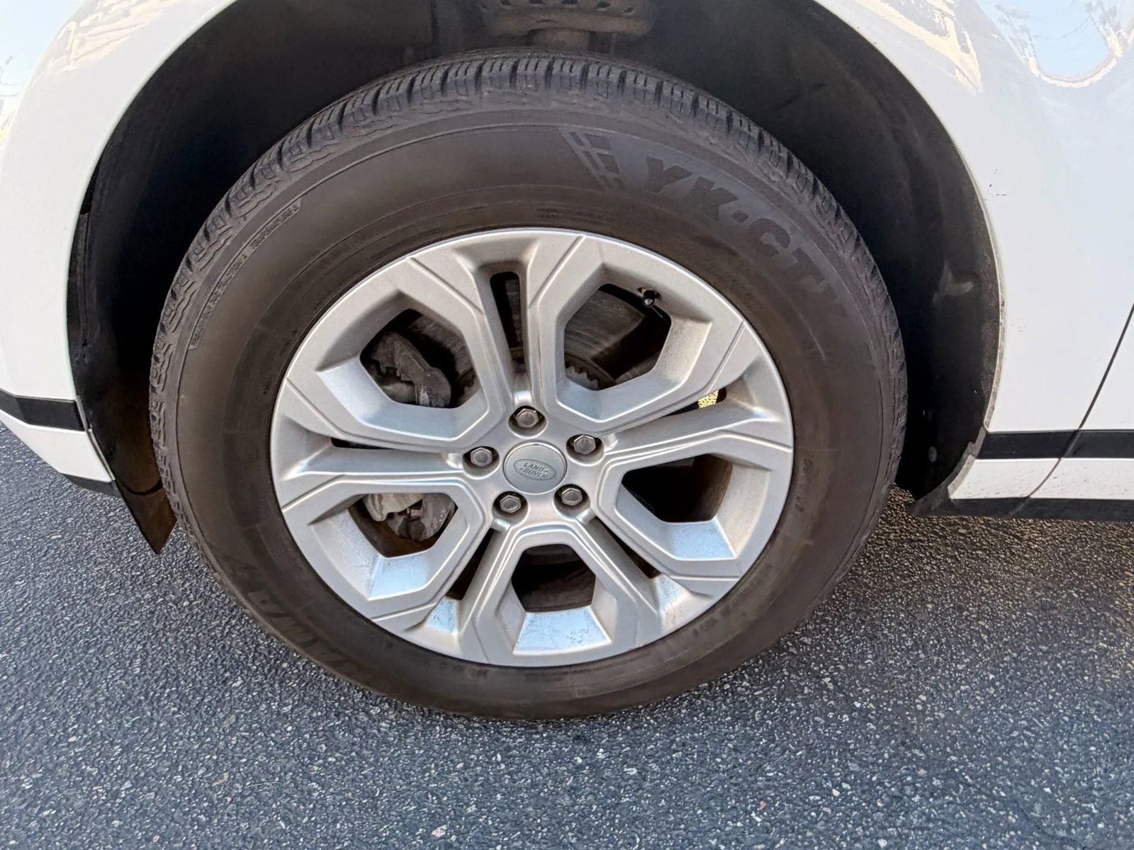 Used 2020 Land Rover Range Rover Evoque S image 9