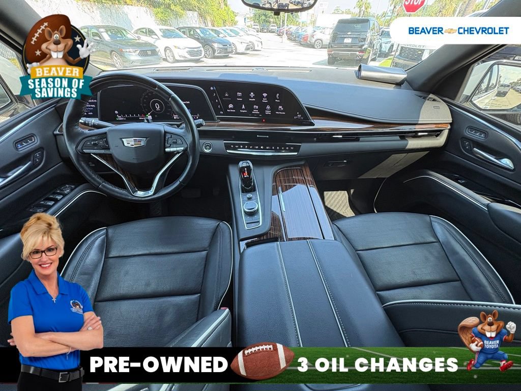 Used 2023 Cadillac Escalade Premium Luxury AWD/4WD image 35