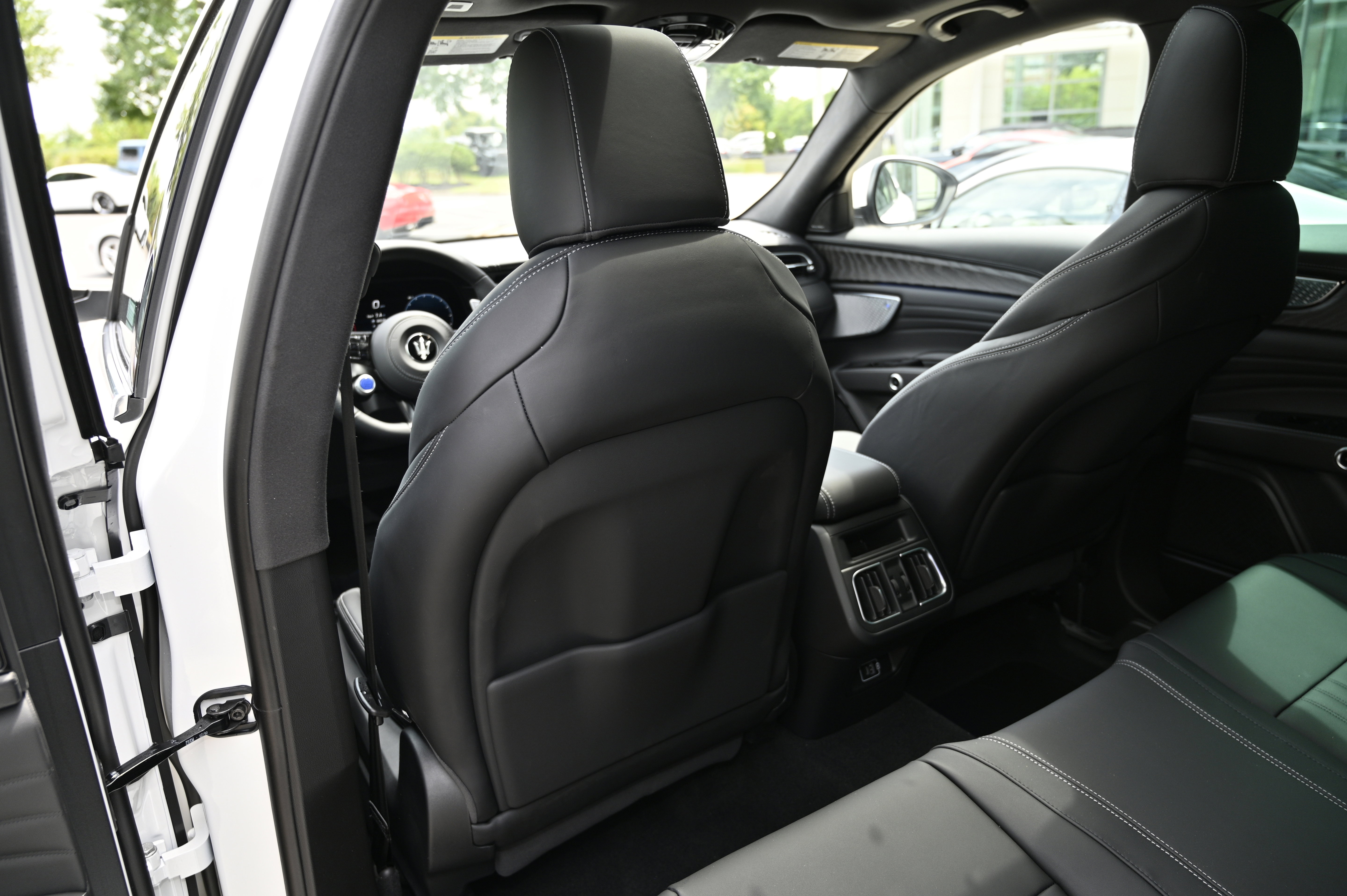 New 2025 Maserati Grecale GT image 36