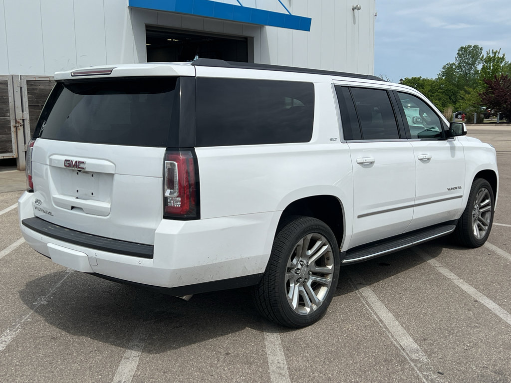 Used 2018 GMC Yukon XL SLT w/ Premium Edition AWD/4WD image 5
