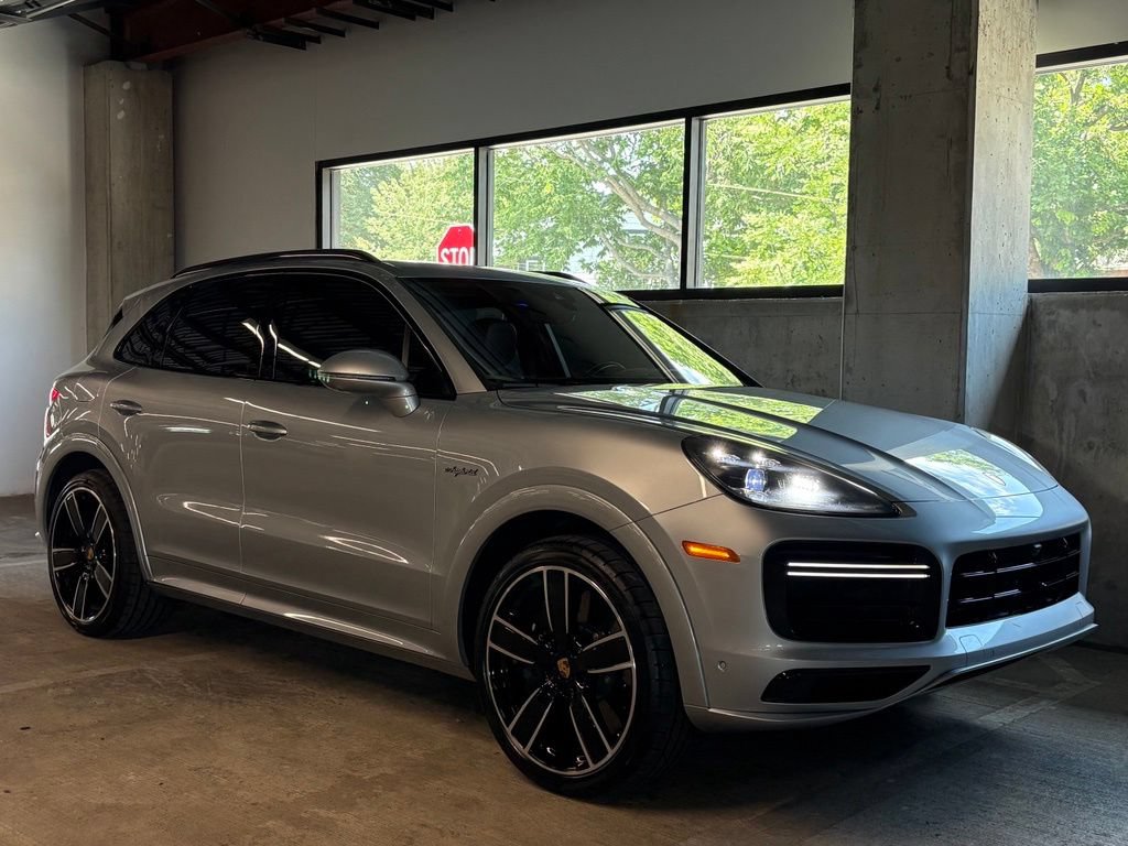 Used 2023 Porsche Cayenne Turbo S AWD/4WD image 12