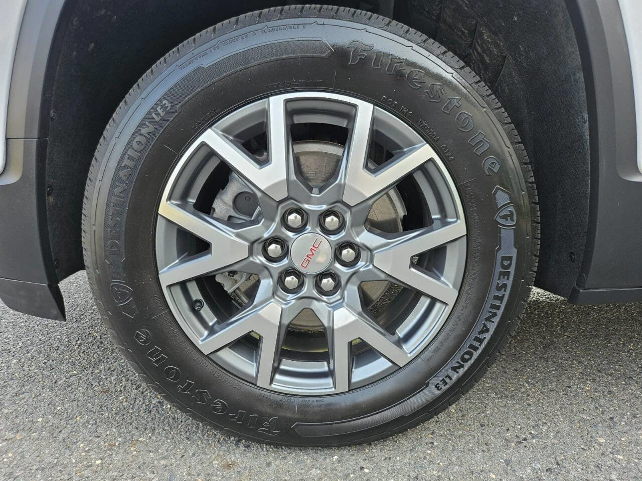 Used 2022 GMC Acadia SLT w/ LPO, Floor Liner Package image 33