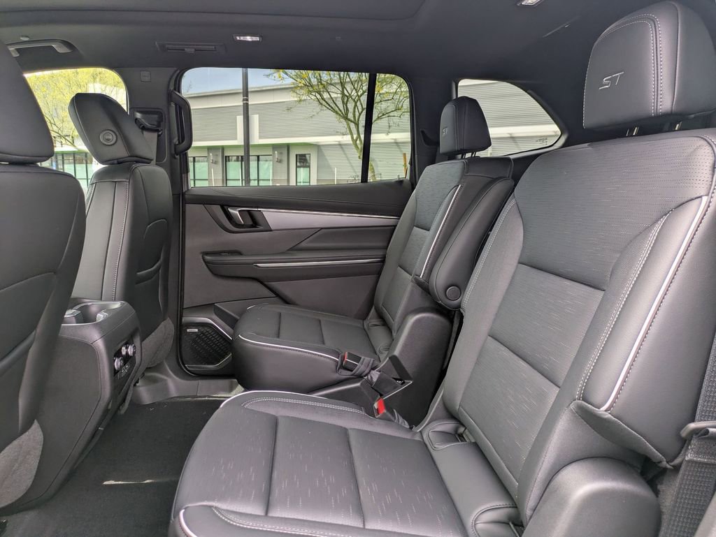 New 2026 Buick Enclave Sport Touring w/ Power Package image 18