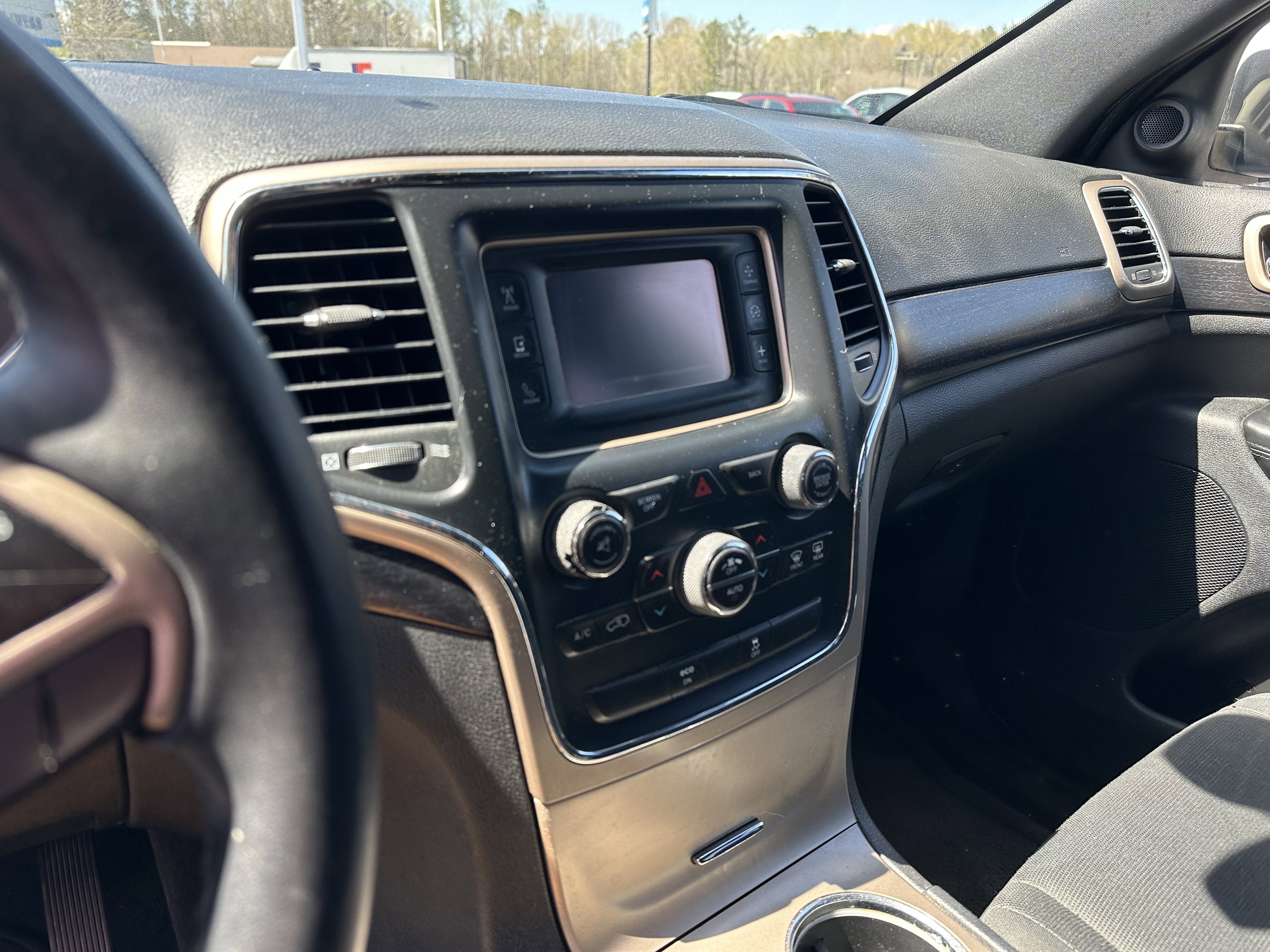Used 2014 Jeep Grand Cherokee Laredo image 9