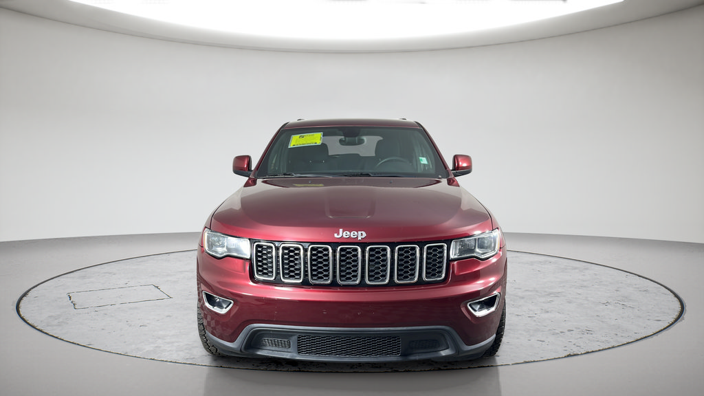 Used 2017 Jeep Grand Cherokee Laredo AWD/4WD image 3