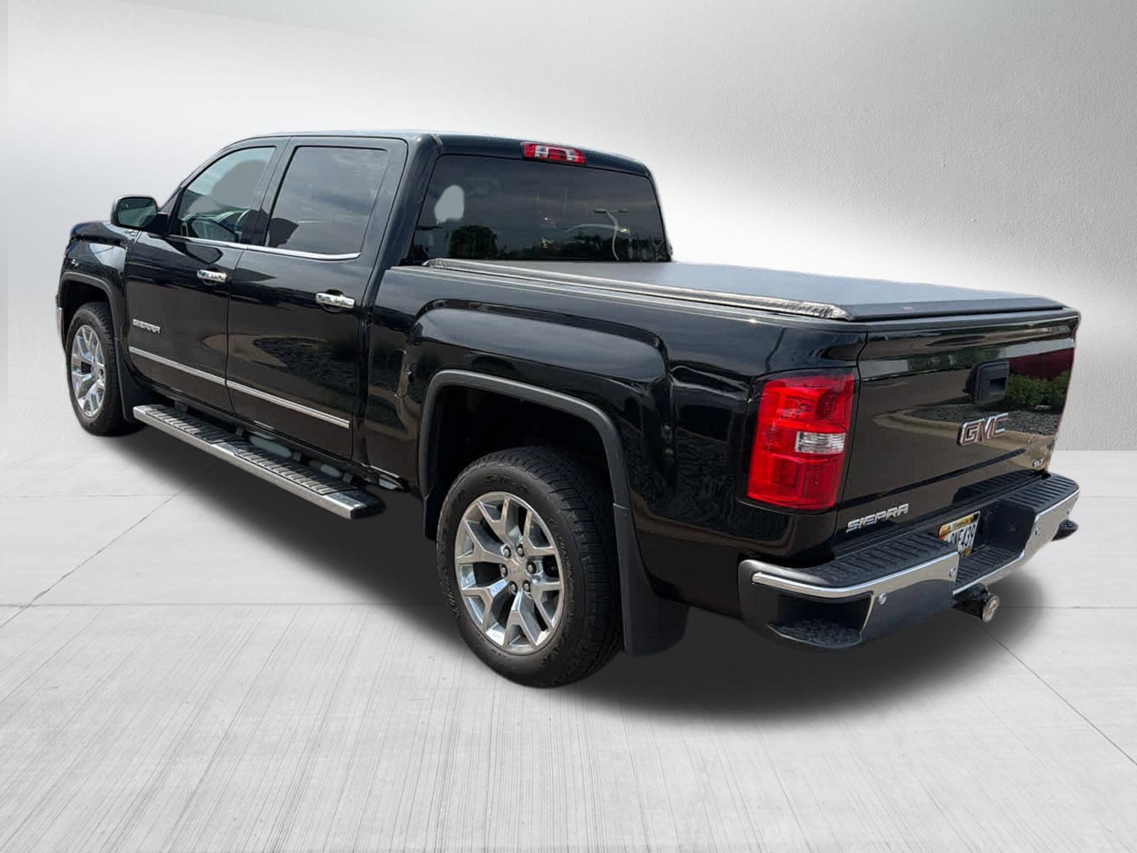 Used 2014 GMC Sierra 1500 SLT w/ SLT Crew Cab Value Package AWD/4WD image 7