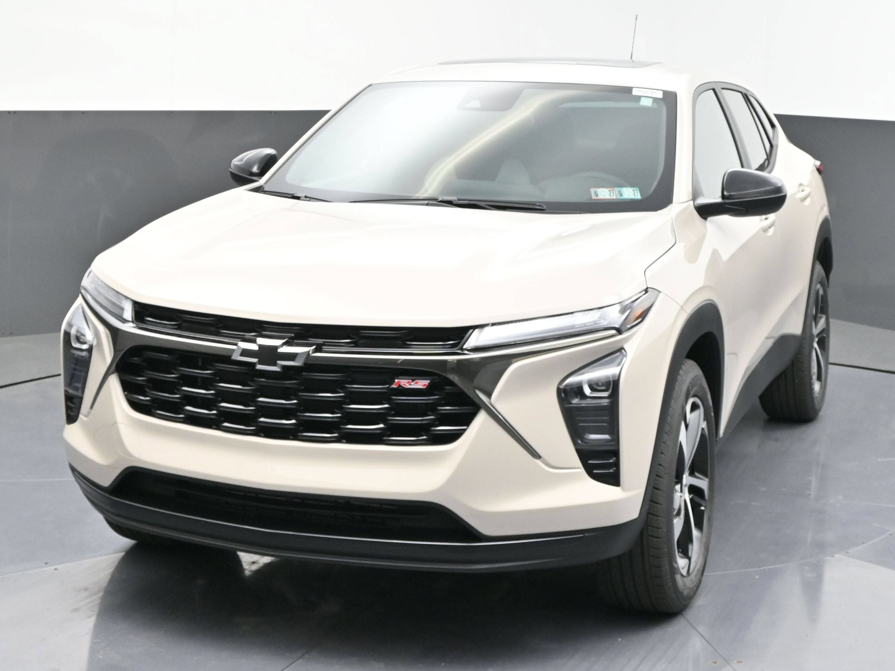 New 2026 Chevrolet Trax RS w/ Sunroof Package FWD image 3
