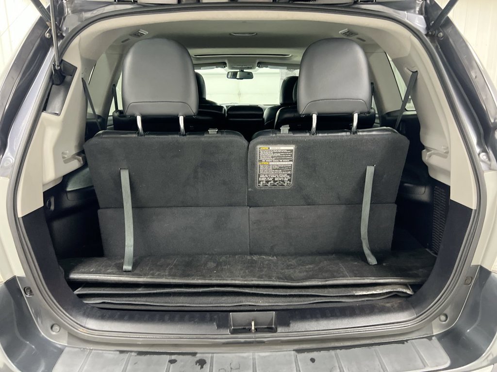 Used 2012 Toyota Highlander SE w/ Tow Pkg AWD/4WD image 25