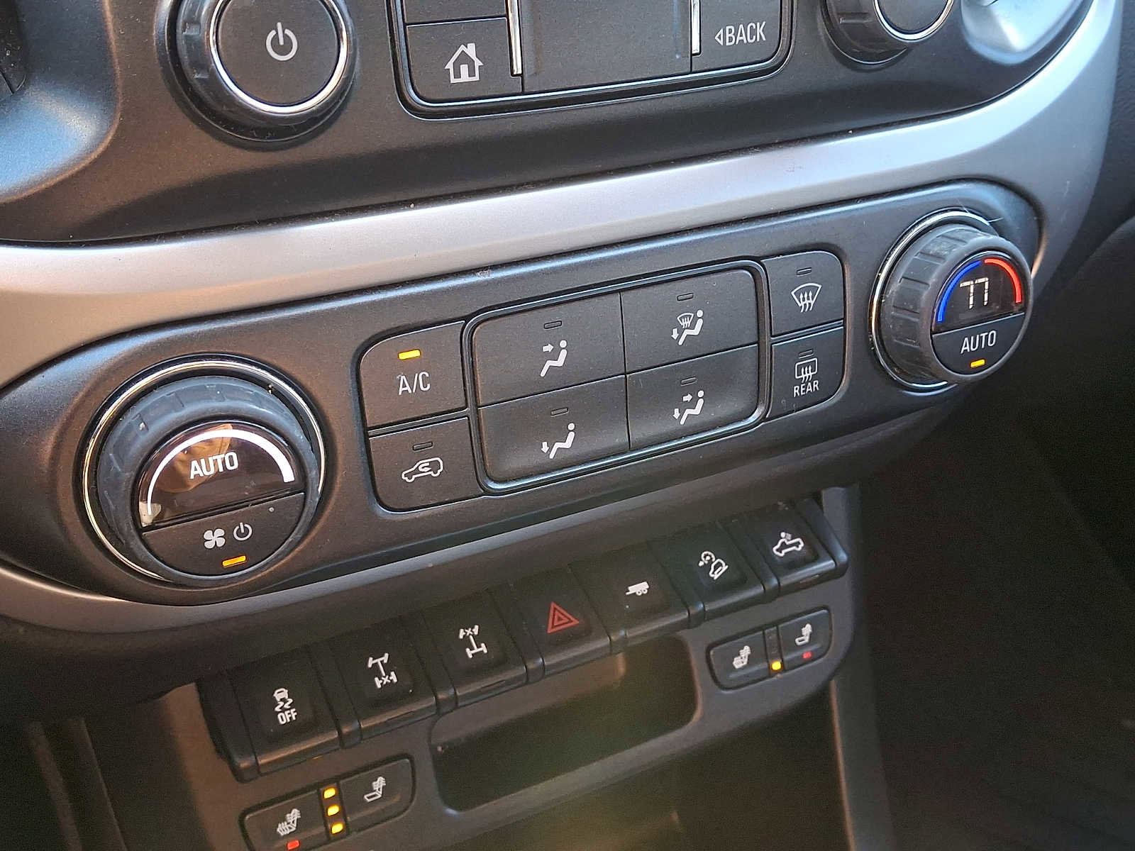 Used 2022 Chevrolet Colorado ZR2 image 15