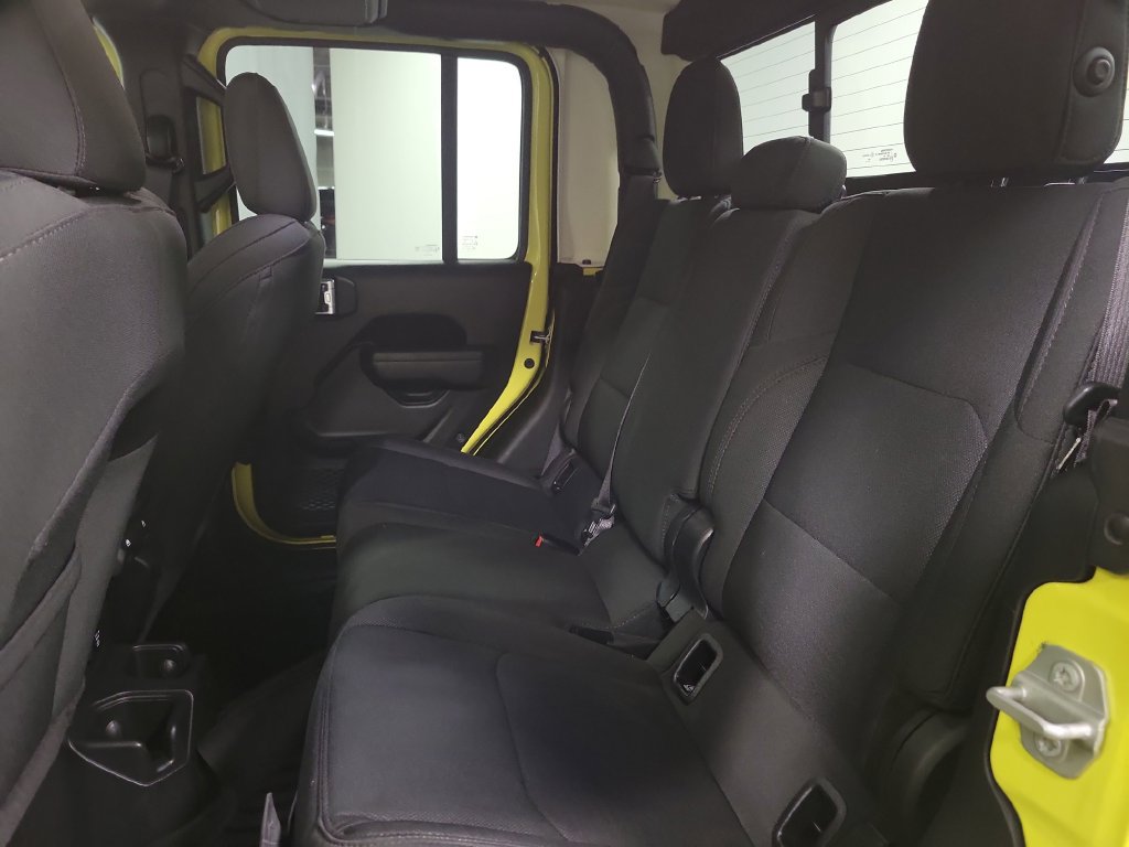 Used 2023 Jeep Gladiator Sport AWD/4WD image 29