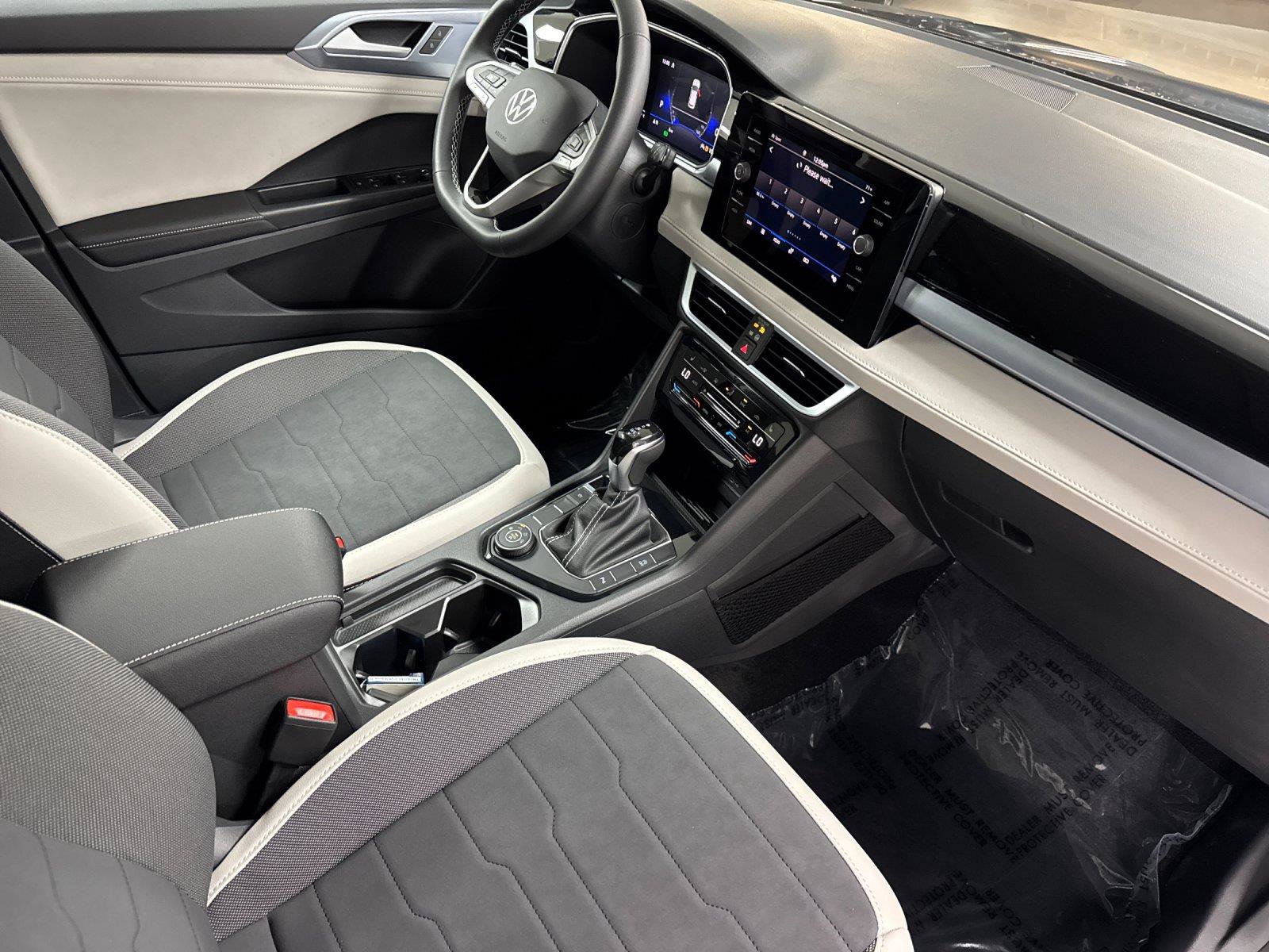 New 2026 Volkswagen Taos SE AWD/4WD image 15