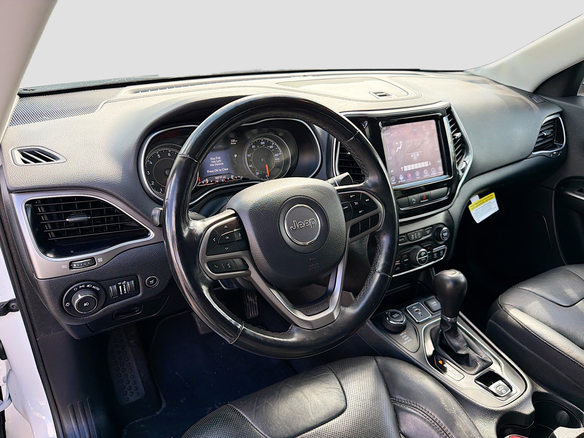 Used 2020 Jeep Cherokee Limited image 26